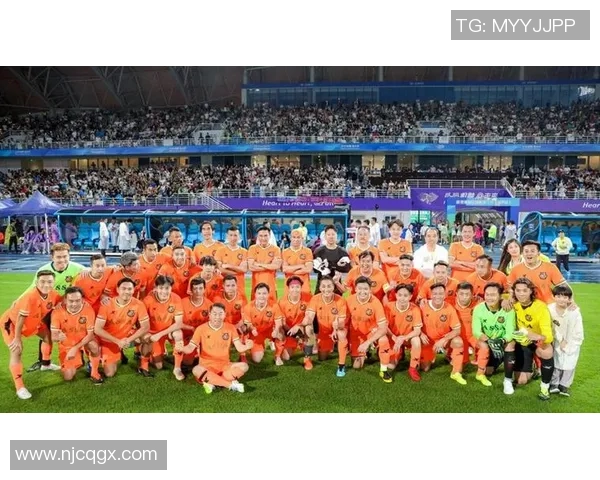 全球足球明星及其代表球队的精彩故事与成就解析