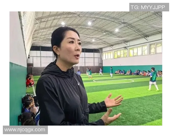 从绿茵场到教练席足球明星转型为何屡屡遭遇失败困境